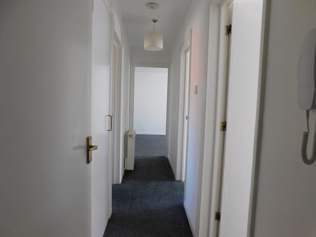 2 Gatcombe House Hallway