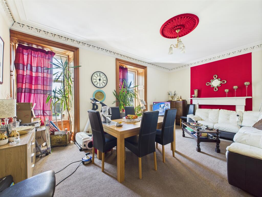 CAM03481G0-PR0101-STILL006