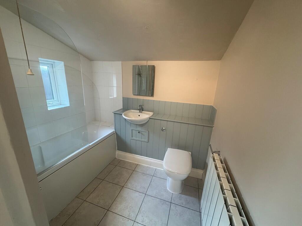 69 Guildford Park...