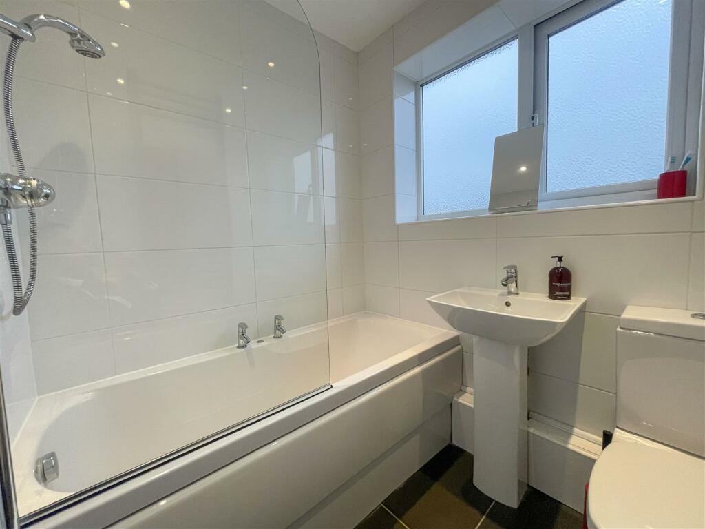 tlc_c9b800a9-4e40-4b2a-8e87-167fa9f4c31d_fa7bf83.j