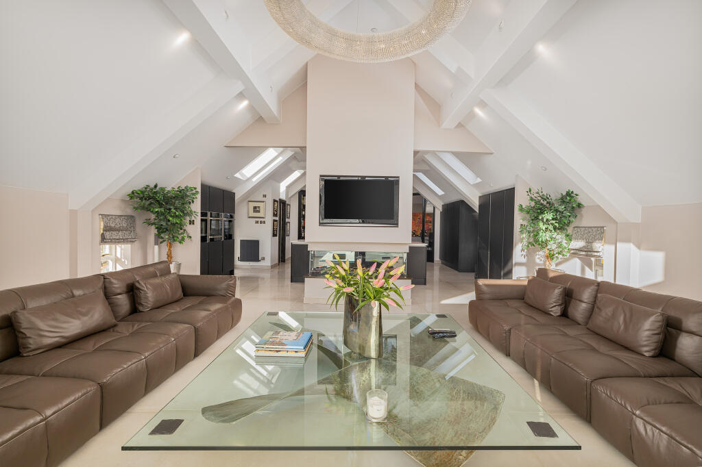 The penthouse, the Ryddings Birtle Road BL9 6UT-26