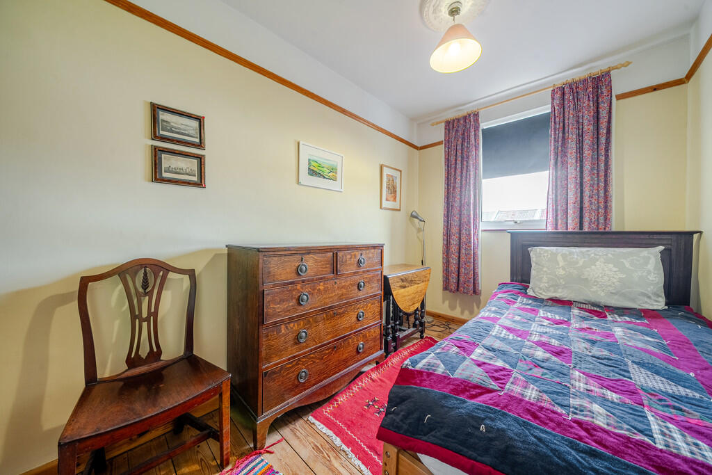 1297413-4-682e303...