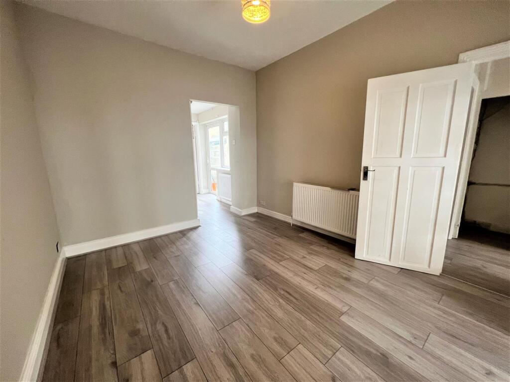 Dining Room.jpg