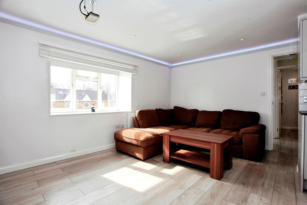 Lounge/Diner Area