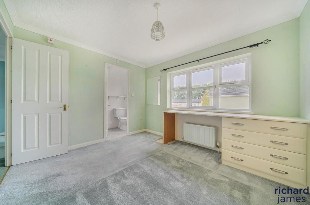 dc31c2abefaf4fde9ab5ba0905de69f4