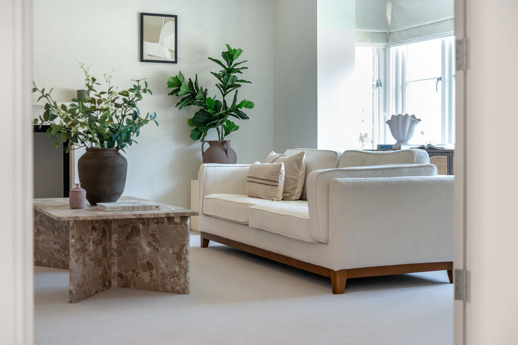 Barnfield Shaw-Re...