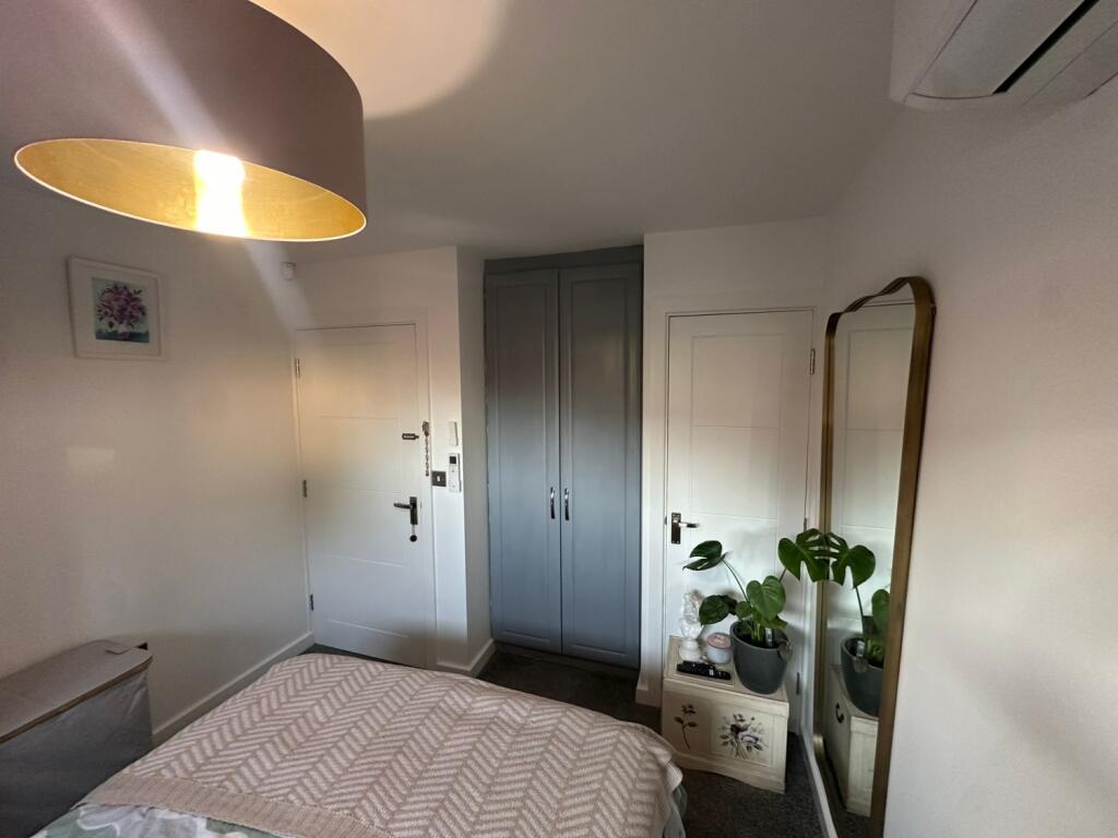 Bedroom - Somerset