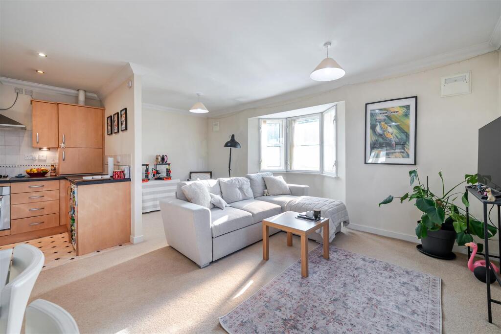 15 Reffield Close, Towcester (17).jpg