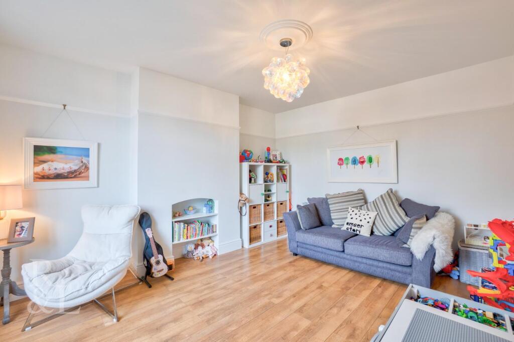 89 Burton Road (8).jpg