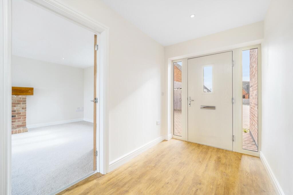 3 Parker Close (Frampton)-12