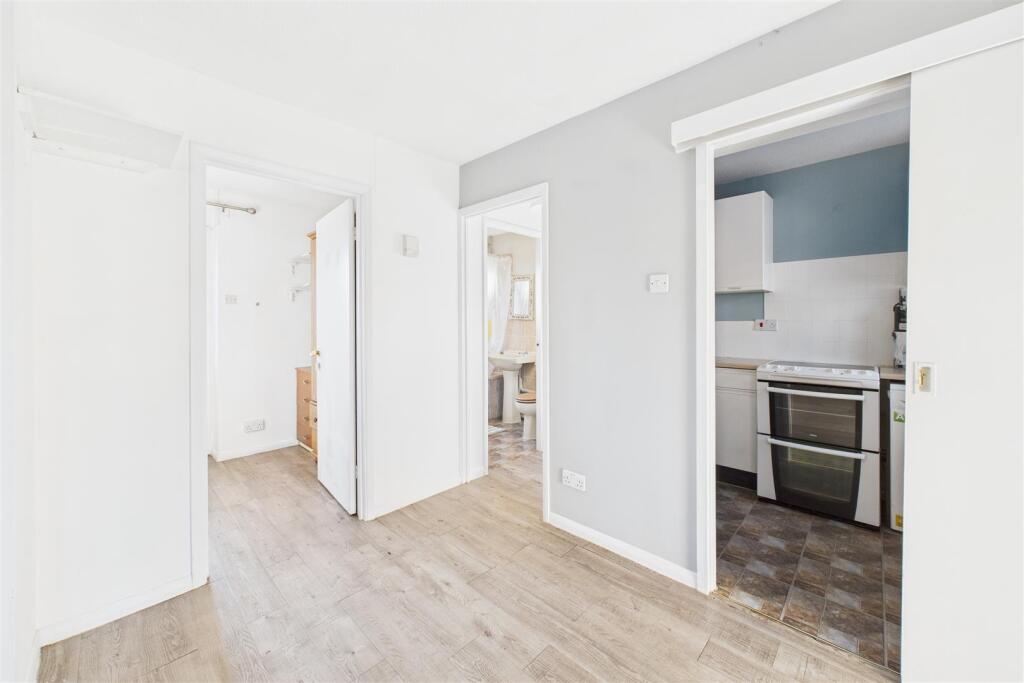 11 Benford Close, Downend, Bristol BS16 2UD | Free