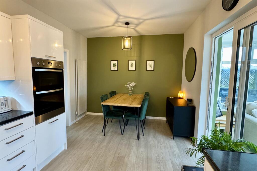 Dining Kitchen
