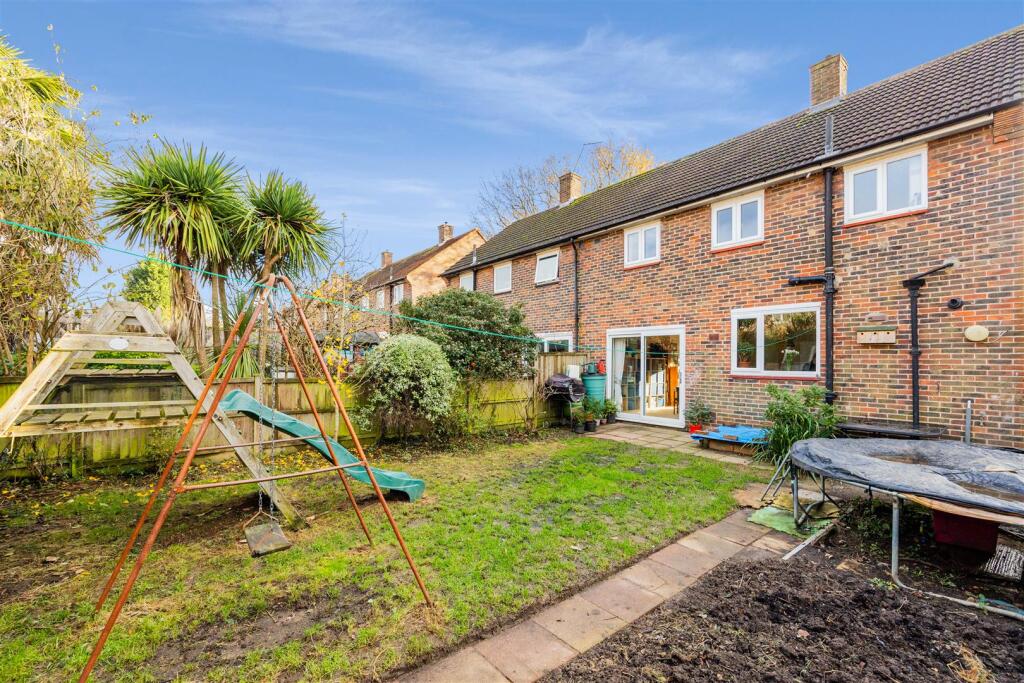 BLETCHINGLEY ROAD (16 FROM 42)-41.jpg