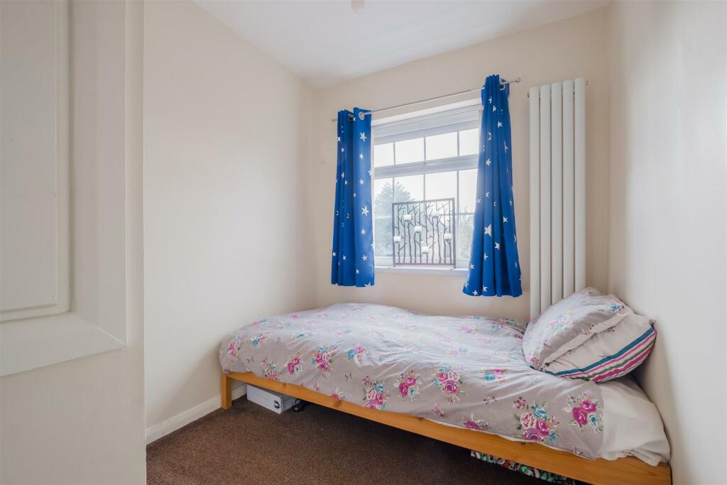 BED 3.jpg