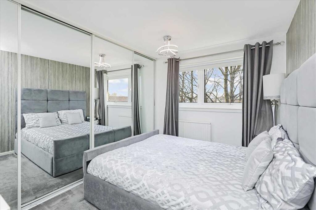 Bedroom One (3)