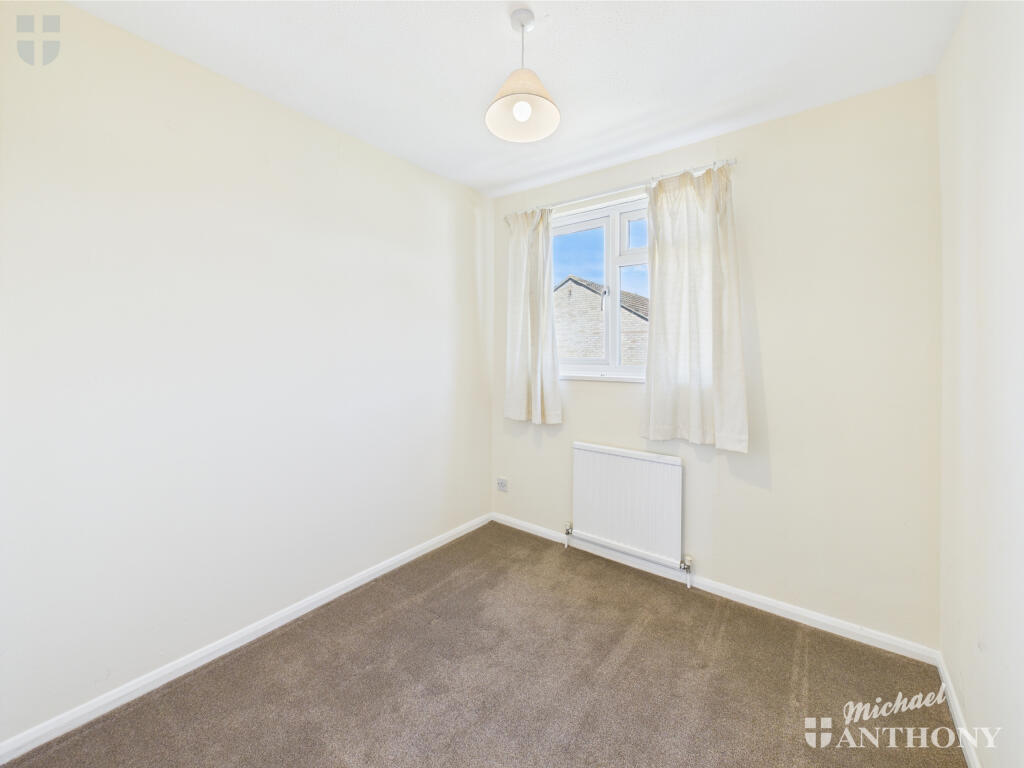 CAM03852G0-PR0282-STILL007