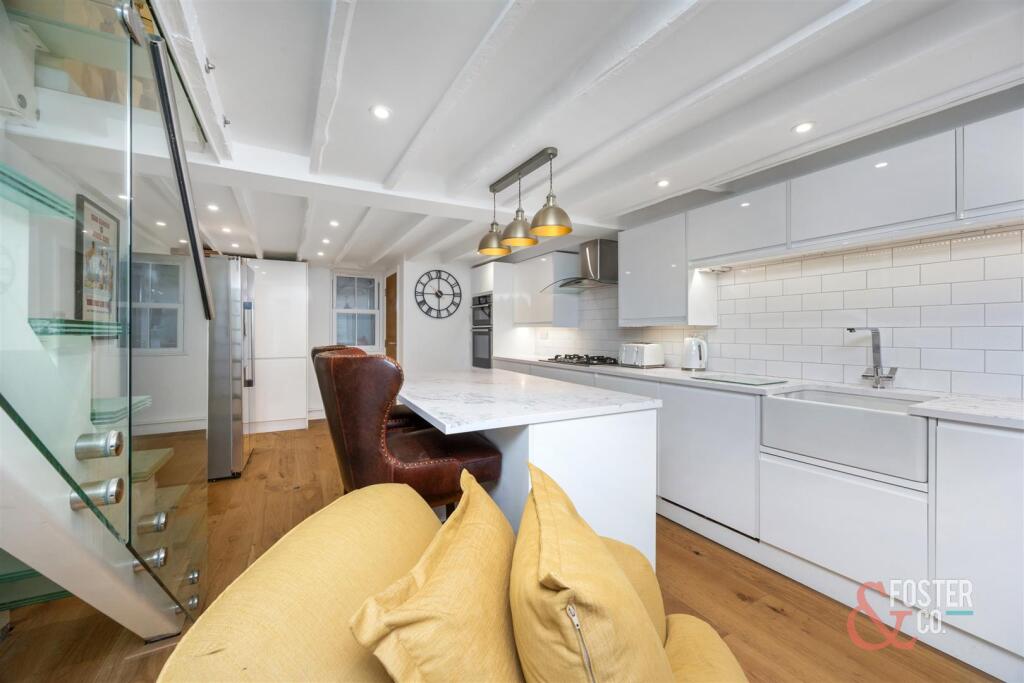 Farman Street, 6-022.jpg