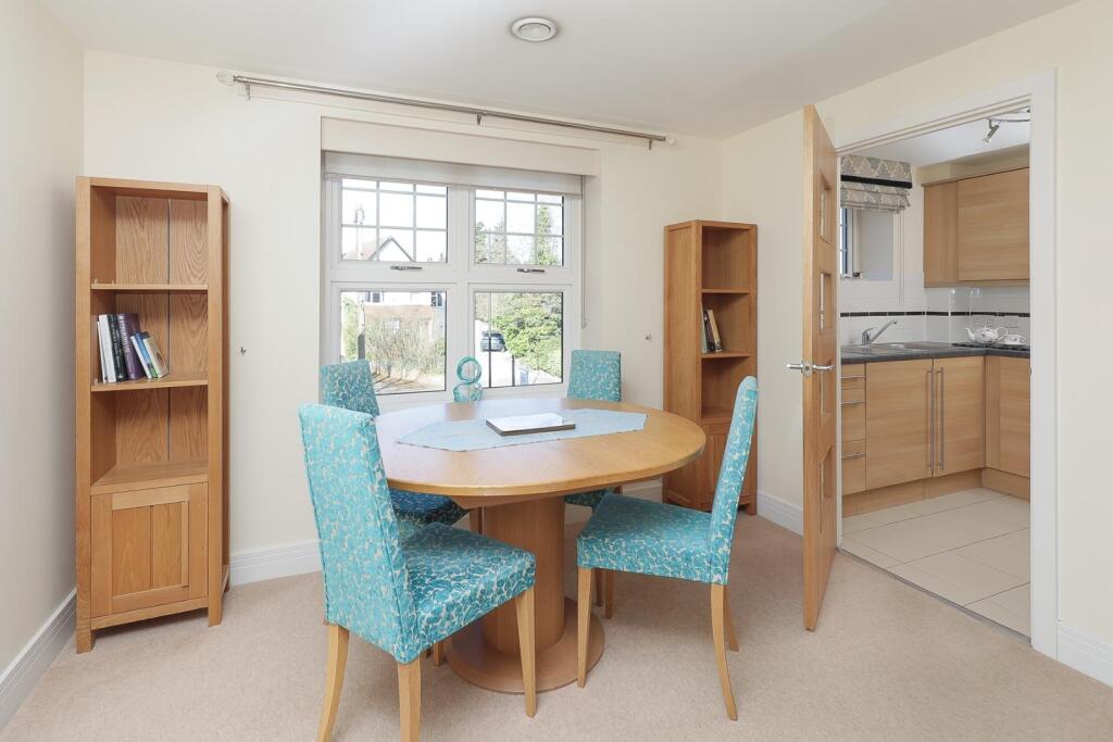 21 Dugdale Court dining area and kitchen.jpg