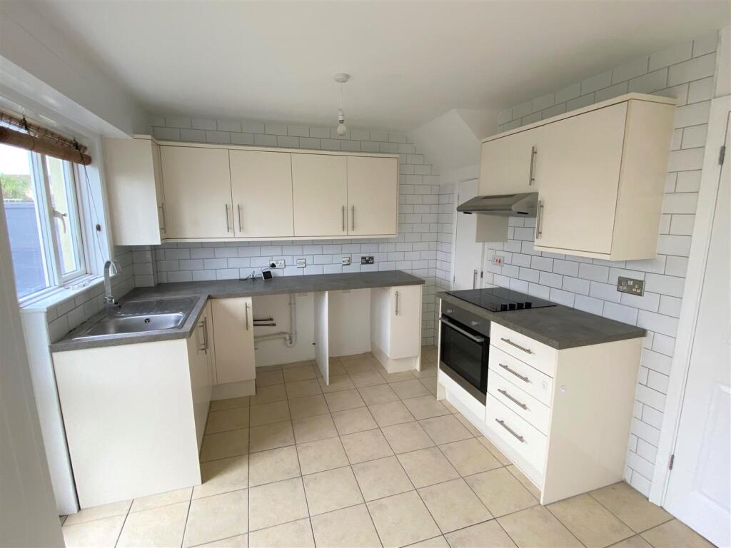 26 Dale Road Kitchen