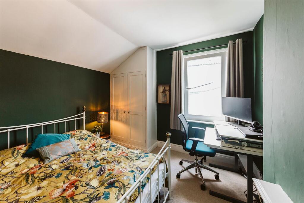 Cairns Road (14).jpg