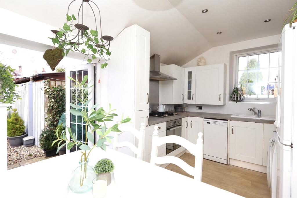 Kitchen / Diner