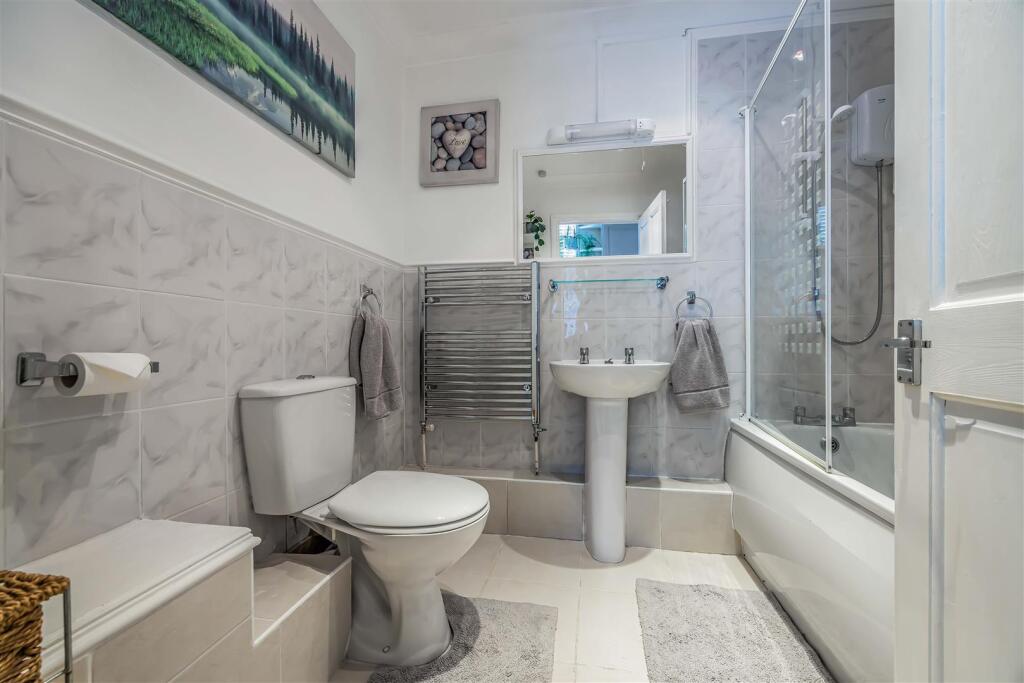 6 Seafield Road, Baffins-Small-PorticoMarketing-So