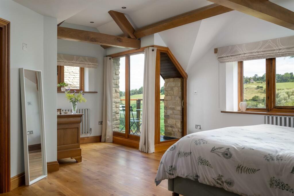 71 - Brecon House - GL53 9NE - Web.jpg