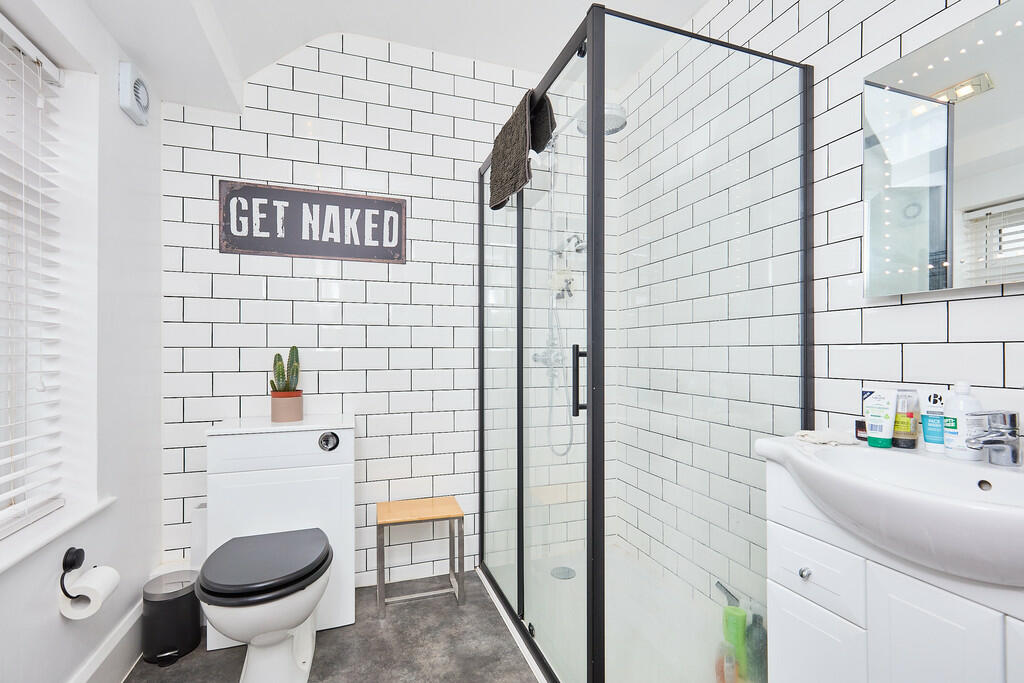 Edward Knight 202...