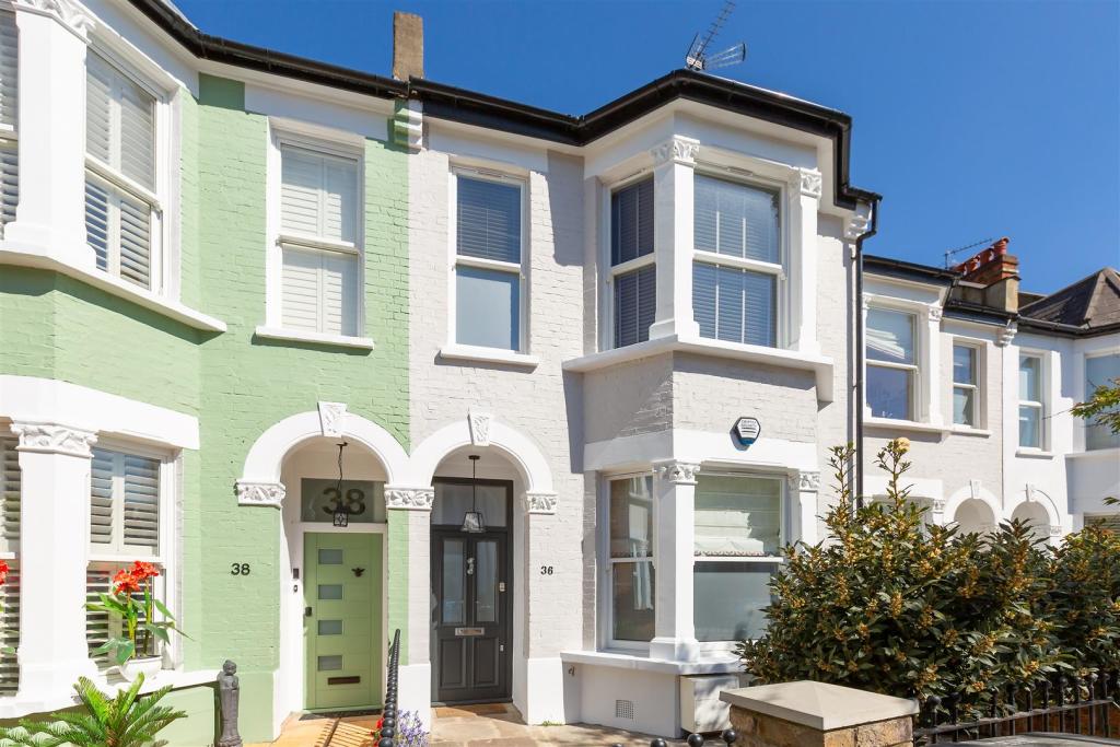 2, 36 Ingham Road-5.jpg