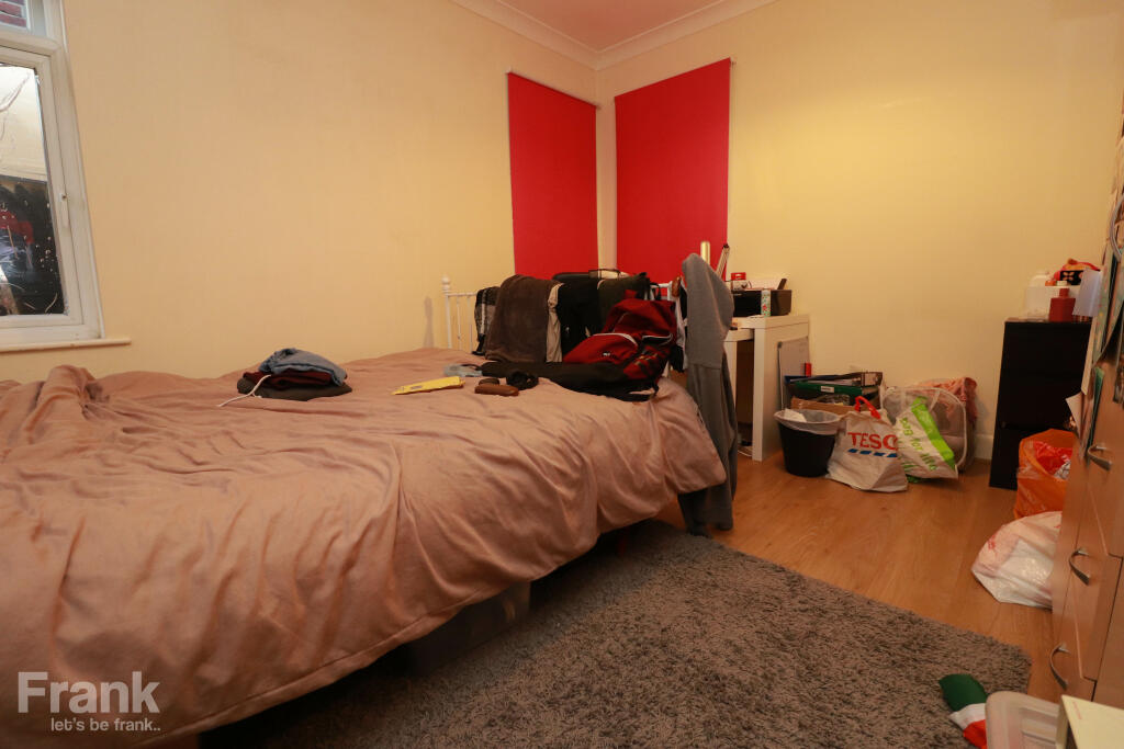 Photo 02