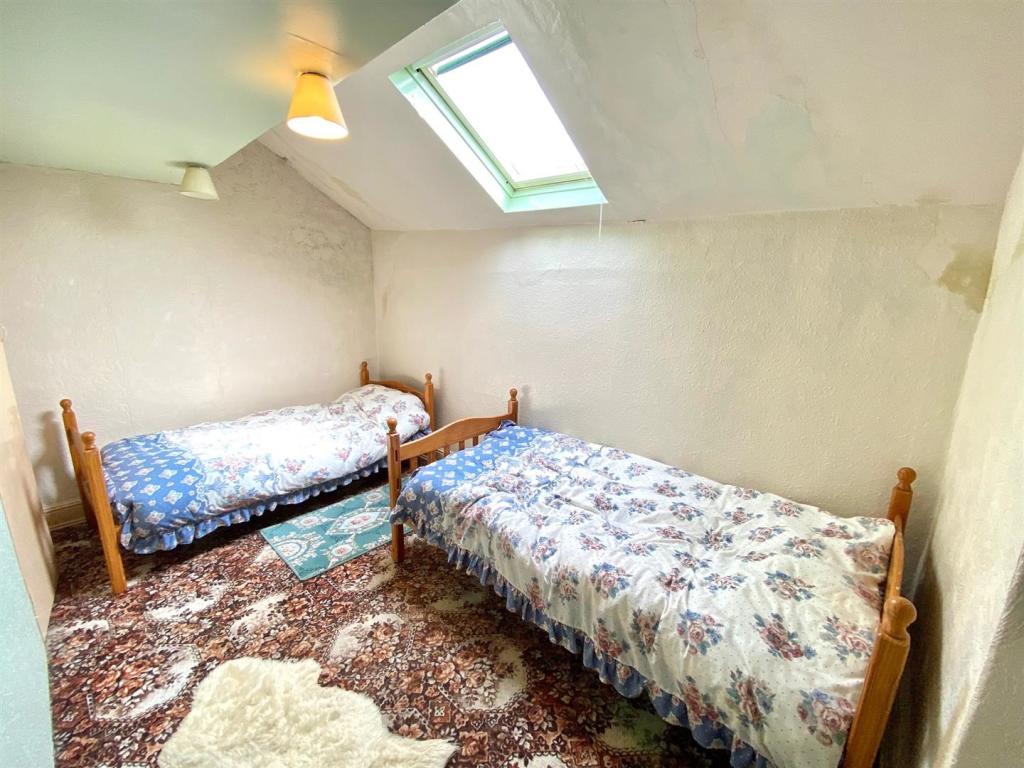 attic room.jpg
