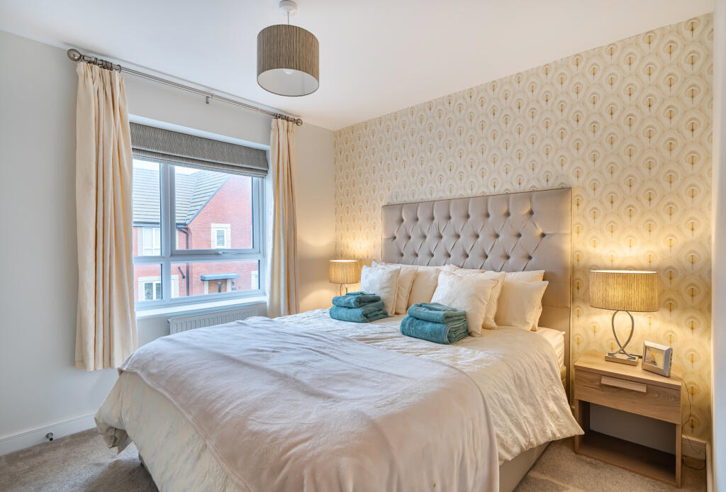 1395769-18-696117...