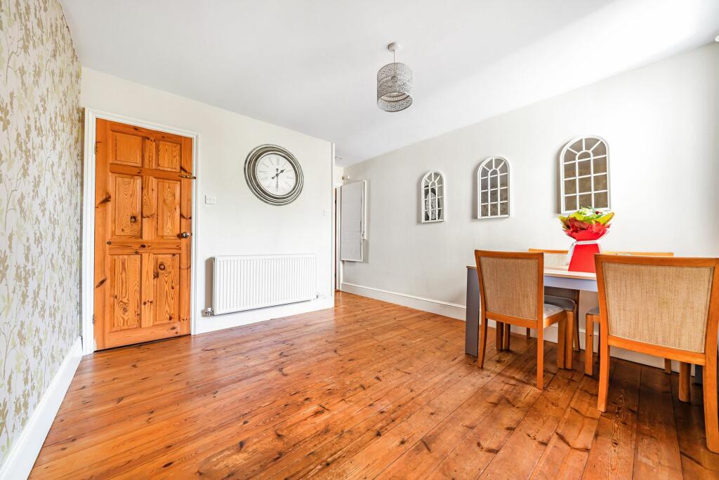 Dining Room (3)