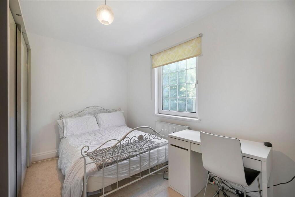 BED 3.jpg