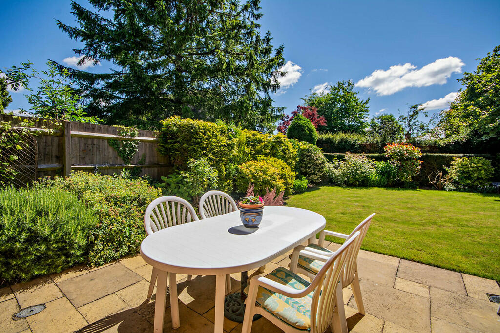 8605070-exterior0...