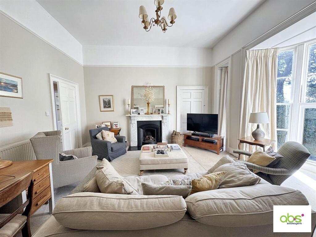 Snug or Family Room