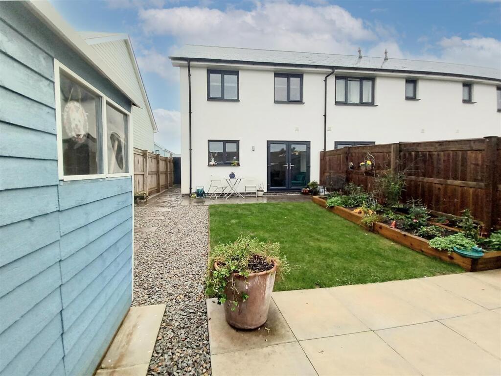 16 Atlanta View Rear.jpg