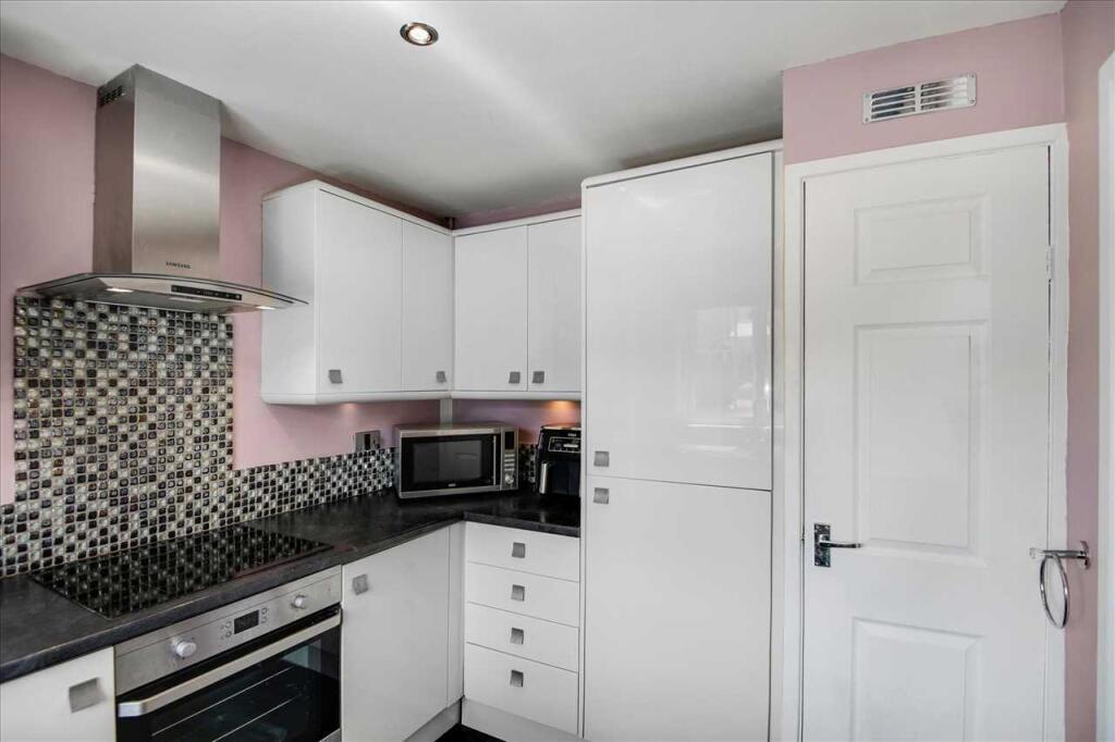 Kitchen (2)