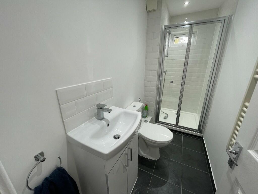 Shower Rm Annexe 