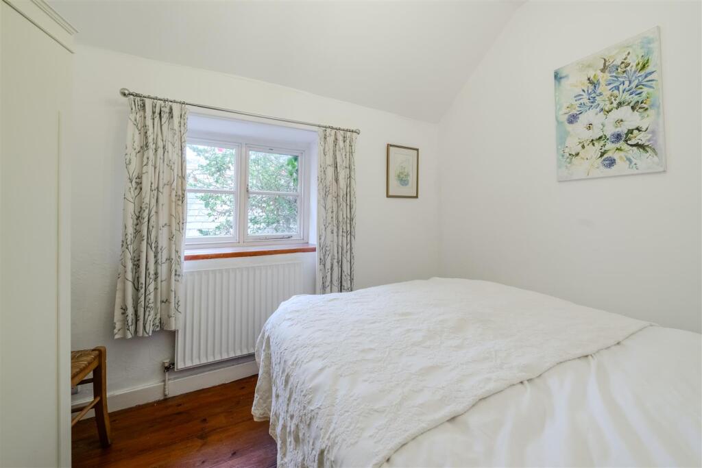Bedroom2.jpg