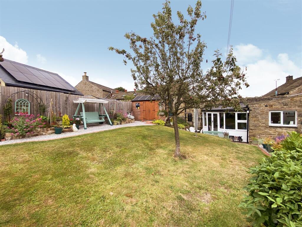 9018252-105591-133963767591098895-17f8a937-fa92-f4