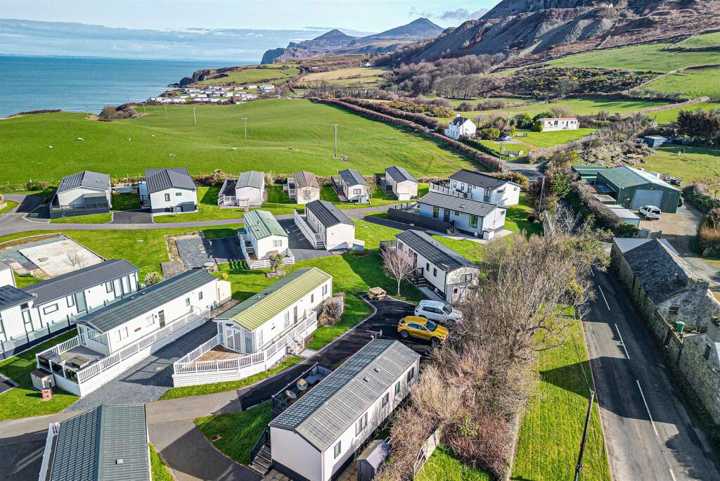 Y4-ABERAFON-PARK-AERIAL-7.jpg