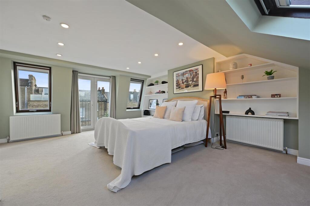 Godolphin Road - BedroomB3 (1).JPG