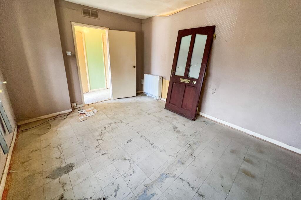 39 Newnton Grove, Malmesbury, Wiltshire, SN16 0DS