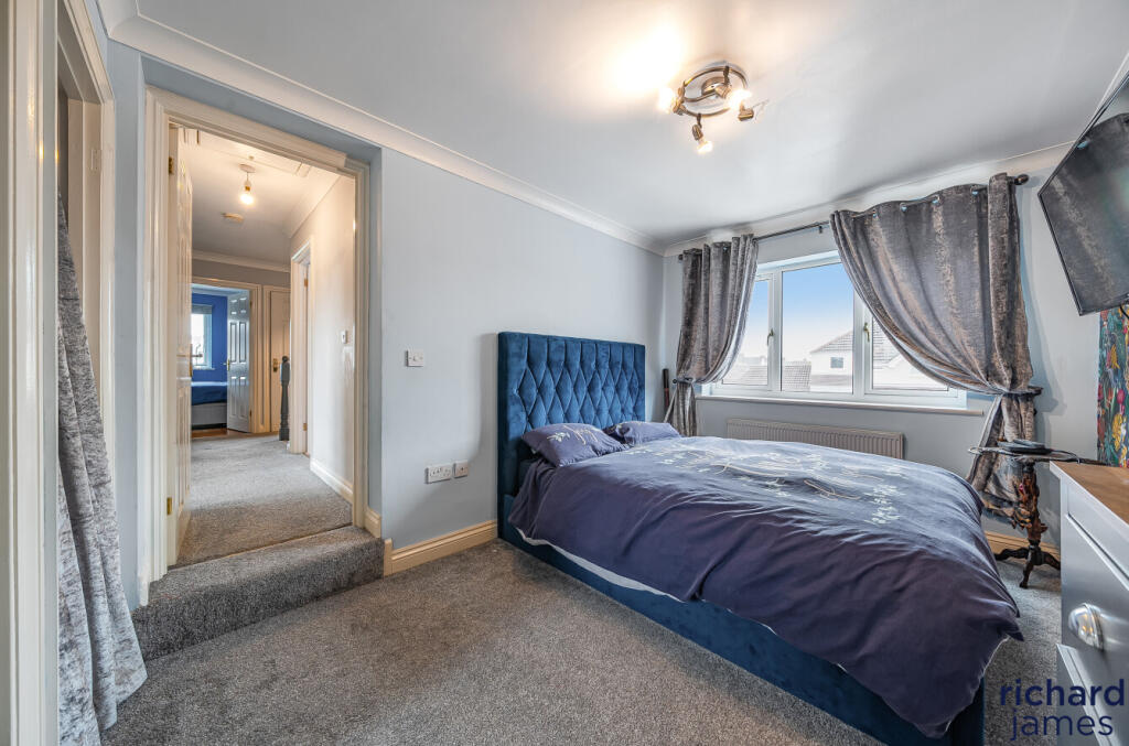 0bc6b538-0476-400...