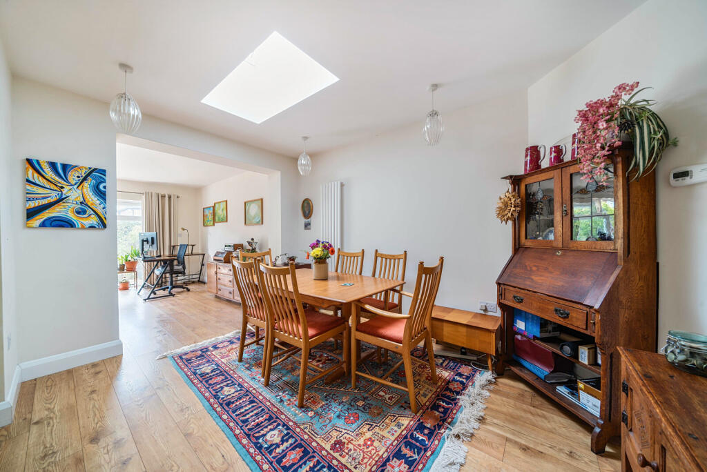 1331841-10-68a32b...