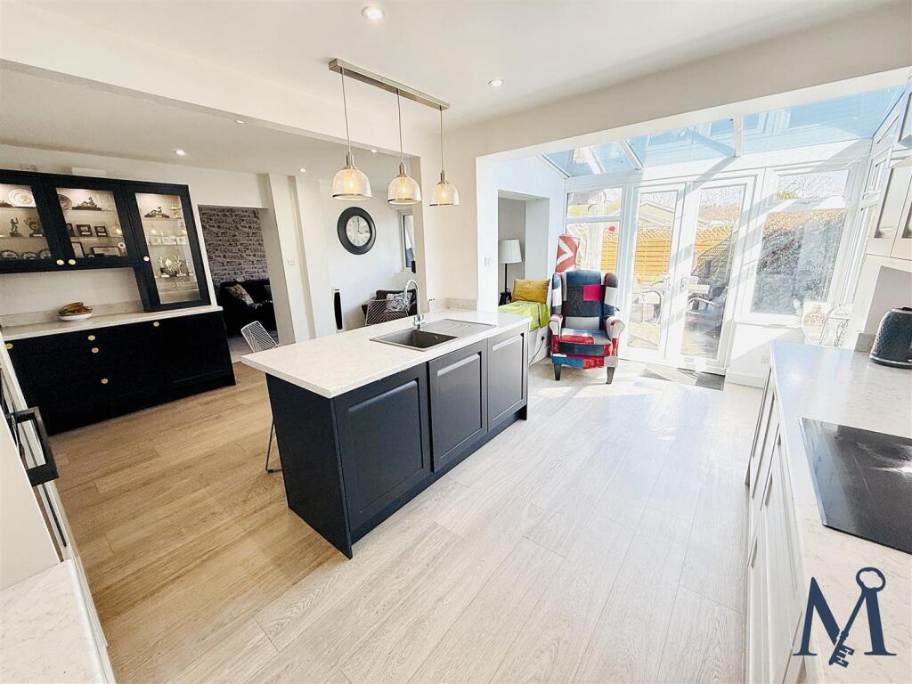 Open Plan Kitchen Diner