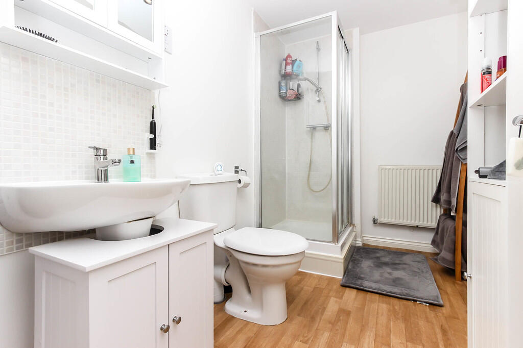 Ensuite Shower Ro...