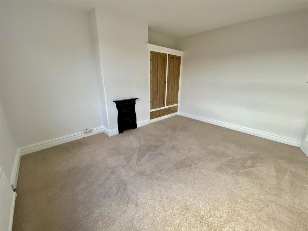 Bramleys Estate Agents - St Pauls Road - Mirfield 