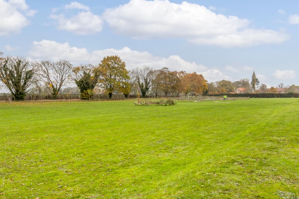 36 Swift Gardens (Kirton)-12